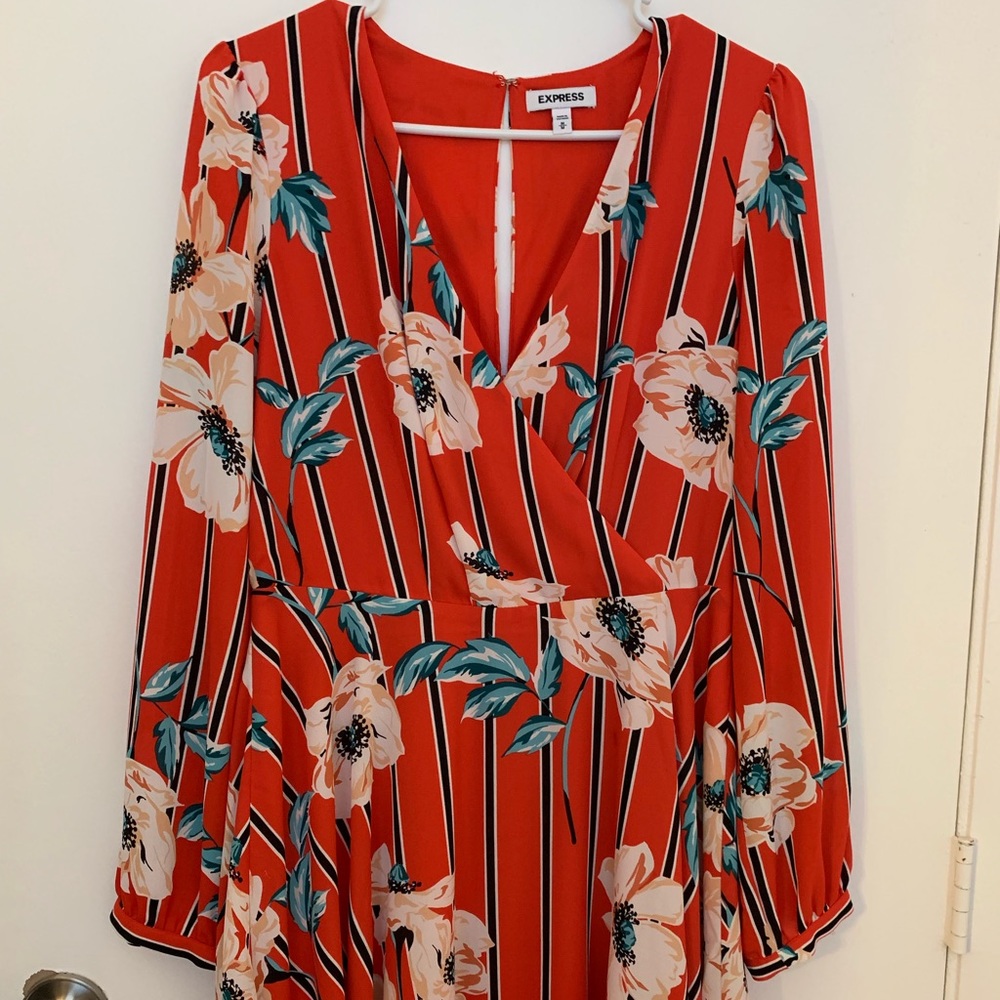 EXPRESS - FAUX WRAP MIDI DRESS - SIZE: M
